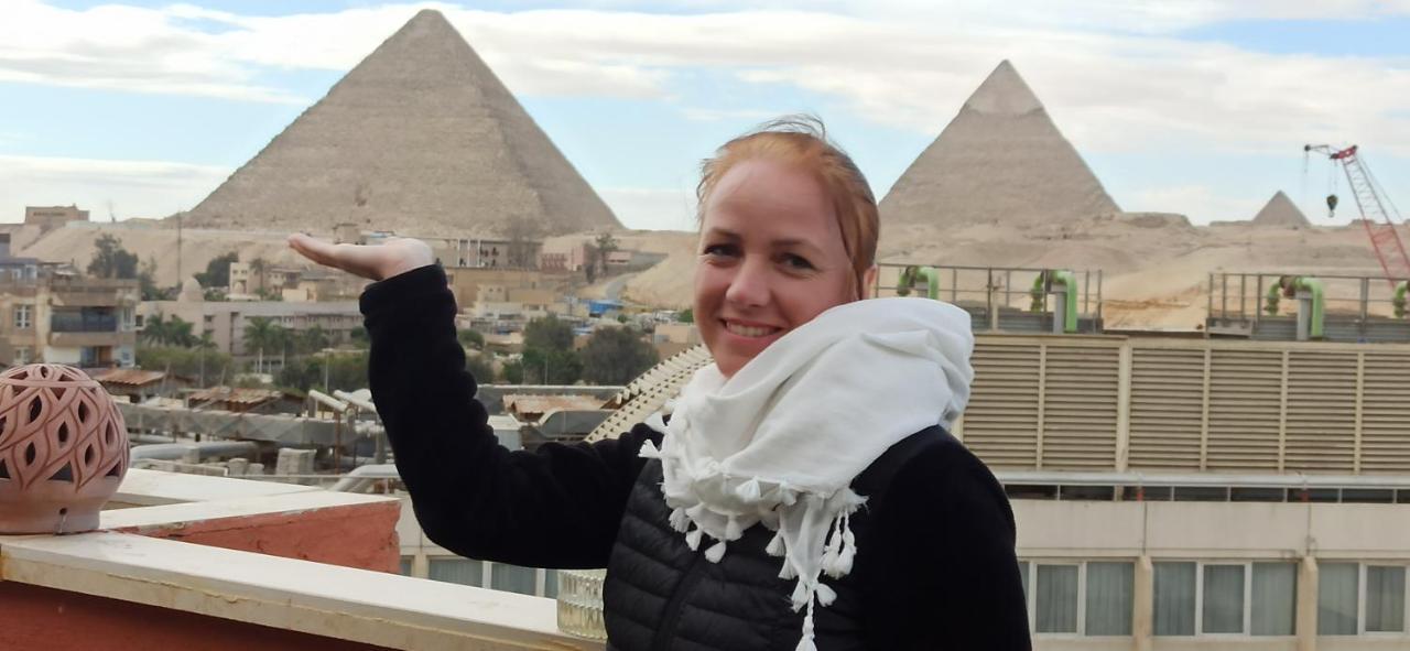 Grand Pyramids In