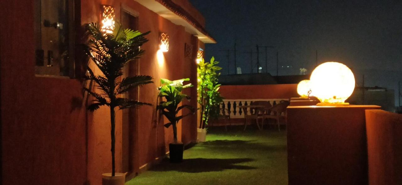 Grand Pyramids In Guest house